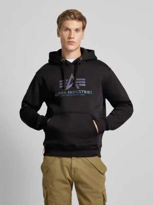 Bluza z kapturem z nadrukiem z logo alpha industries