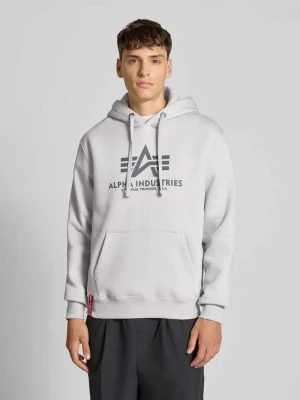 Bluza z kapturem z nadrukiem z logo alpha industries