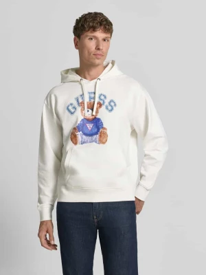 bluza z kapturem z nadrukiem z logo i kieszenią kangurka Guess Biały