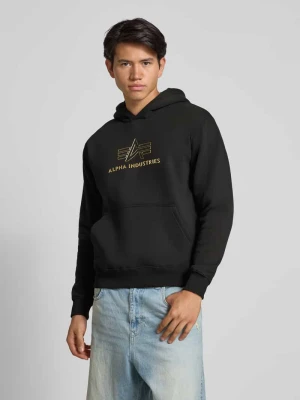Bluza z kapturem z tunelem i nadrukami z logo alpha industries