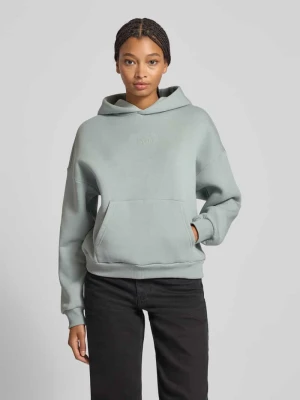 Bluza z kapturem z wyhaftowanym logo Review