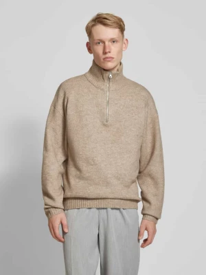 Bluza z kołnierzem i prążkowanymi wykończeniami model ‘OLLIE’ jack & jones