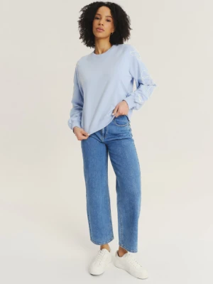 Bluza z kwiatami na rękawach kolor baby blue Greenpoint