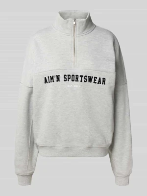 Bluza z wyhaftowanym logo model ‘Varsity’ AIMN