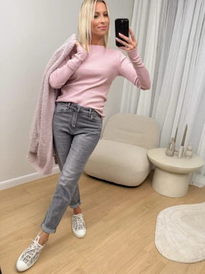 Bluzka Basic Prążkowana Pudrowa ClothStore