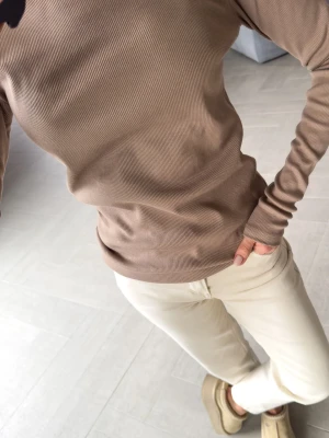 Bluzka Basic Prążkowana Taupe ClothStore