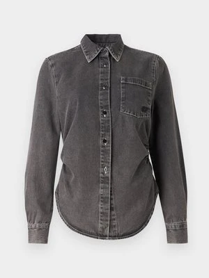 Bluzka BAUM UND PFERDGARTEN