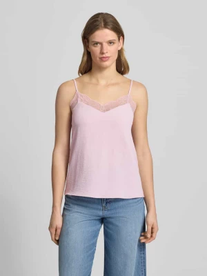 Bluzka bez rękawów o kroju relaxed fit z koronkowym wykończeniem Model 'TIFFANY' Pieces
