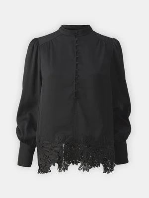 Bluzka Bruuns Bazaar