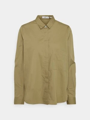 Bluzka closed
