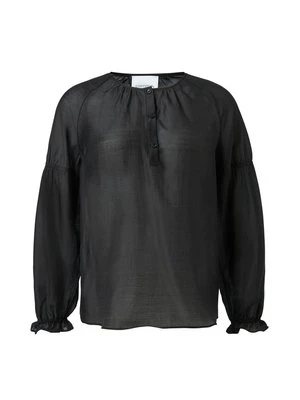 Bluzka comma casual identity