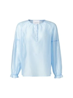 Bluzka comma casual identity