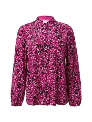 Bluzka comma casual identity