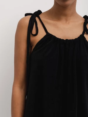 Bluzka FROTTE z wiązaniem na ramionach w kolorze TOTALLY BLACK - DAFNE-S/M Marsala