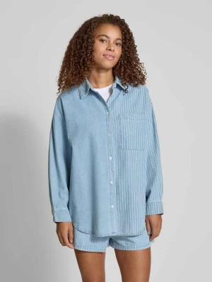 Bluzka jeansowa o kroju oversized z kieszenią na piersi model ‘KATRI’ Noisy May