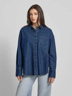 Bluzka jeansowa w kroju oversized z brustaszą REVIEW