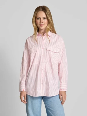 Zdjęcie produktu Bluzka koszulowa o kroju regular fit z kieszeniami na piersi Smith and Soul