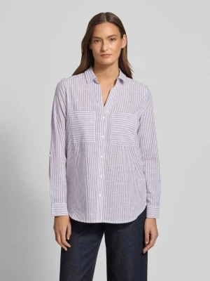 Bluzka o kroju regular fit z dekoltem w serek i kieszeniami na piersi Christian Berg Woman