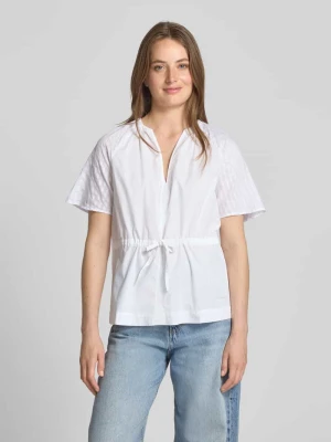 Bluzka o kroju regular fit z dekoltem w serek model ‘SATOMA’ Samsøe Samsøe