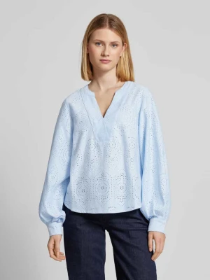 Bluzka o kroju regular fit z haftem angielskim model ‘YEN SINA’ MOS MOSH Jasnoniebieski