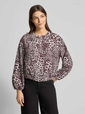 Bluzka o kroju regular fit z mieszanki wiskozy ze zwierzęcym nadrukiem na całej powierzchni Marc Cain