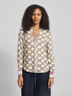 Bluzka o kroju regular fit z wiskozy z dekoltem w serek Emily Van den Bergh