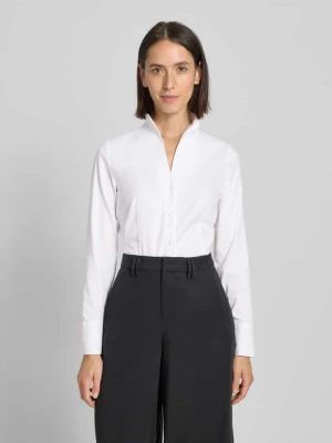 Bluzka koszulowa o kroju regular fit ze stójką i dekoltem w serek Eterna