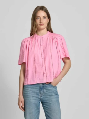 Bluzka o kroju regular fit ze stójką model ‘GUNIA’ YAS