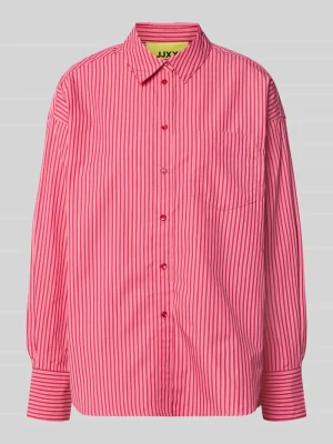 Bluzka o kroju relaxed fit z brustaszą model 'JAMIE' JJXX