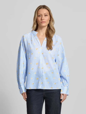 Bluzka o kroju relaxed fit z dekoltem w serek Christian Berg Woman