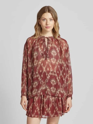 Bluzka o kroju relaxed fit z dekoltem z wycięciem w kształcie łezki model ‘MENAELLE’ Bash