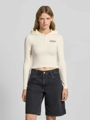 Bluzka o kroju slim fit z długim rękawem, kapturem i wyhaftowanym logo Guess Jeans