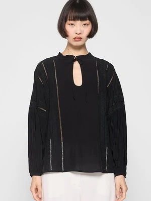 Bluzka & Other Stories