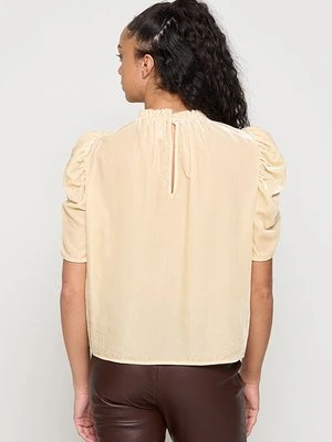 Bluzka & Other Stories