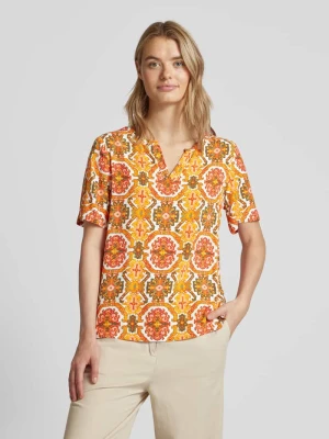 Bluzka we wzory na całej powierzchni montego