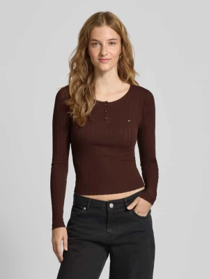 Bluzka z dekoltem henley i prążkowaną fakturą Tommy Jeans