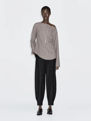 Bluzka Z Dekoltem Łódką O Fakturze Flauszu - Szarobrązowy - - Massimo Dutti - Female