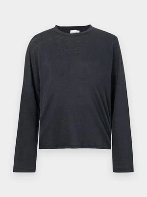 Bluzka z długim rękawem closed