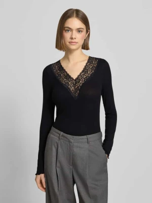 Bluzka z długim rękawem i obszyciem koronką model ‘SIRI’ Pieces