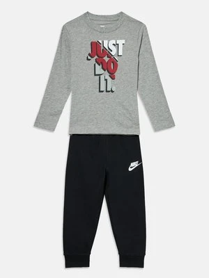 Bluzka z długim rękawem Nike Sportswear