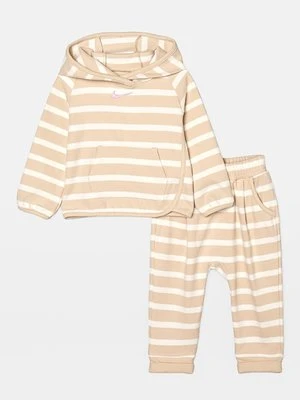 Bluzka z długim rękawem Nike Sportswear