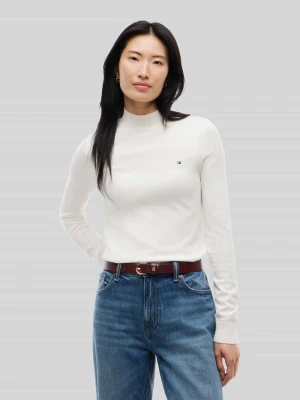 bluzka z długim rękawem o kroju slim fit z golfem typu mock neck Tommy Hilfiger Złamany biały