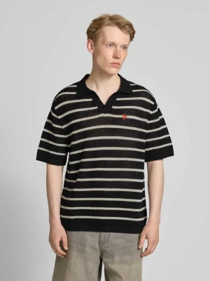 Bluzka z dzianiny z kołnierzykiem polo i wyhaftowanym logo REVIEW