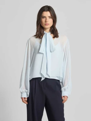 Bluzka z wiązaną szarfą z lejącej tkaniny model 'urina' Gestuz