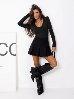 Bluzka z wiskozy z dekoltem V LUXORIA - czarna  magmac 