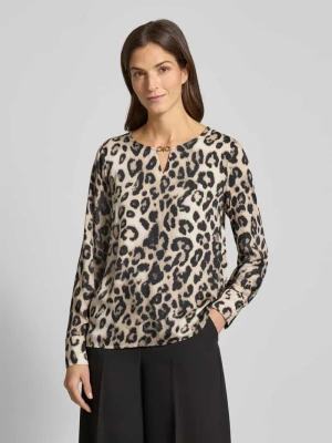 Bluzka ze wzorem w panterkę i wycięciem w kształcie łezki monari