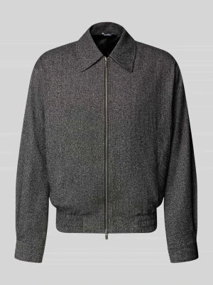 bluzon o kroju regular fit z dodatkiem wiskozy MCNEAL Czarny