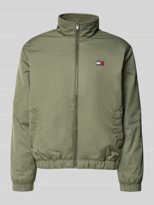 Bluzon o kroju regular fit z naszywką z logo Tommy Jeans Oliwkowy