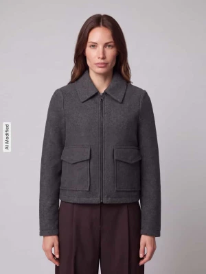 bluzon o kroju regular fit z wykładanym kołnierzem model 'SAFIR' Vero Moda Antracytowy