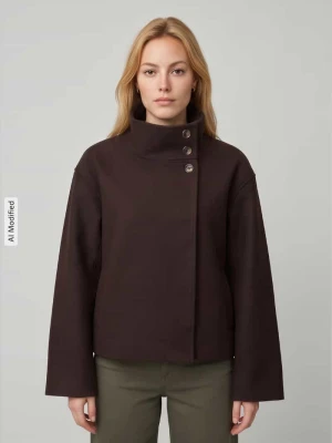 bluzon o kroju regular fit ze stójką model 'GNES' Pieces Ciemnobrązowy